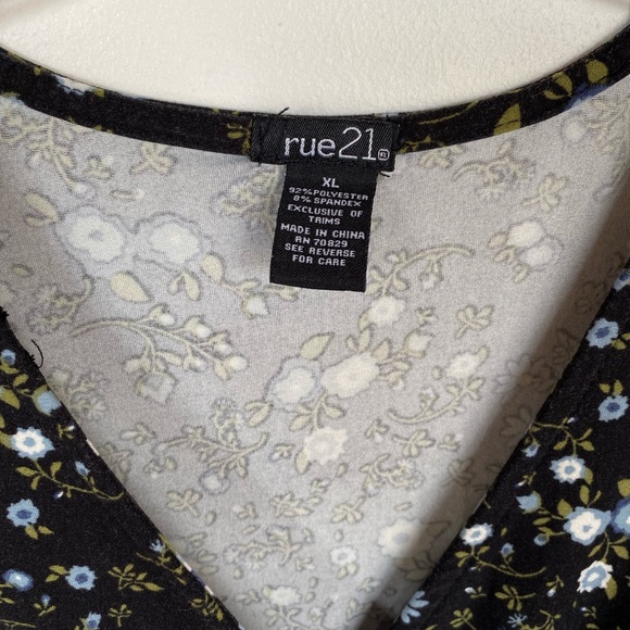 Rue21 - Faux A-Line Wrap Dress Knee Length Soft Material - Picture 5 of 6